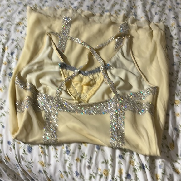 Nice dress size 8 - Picture 3 of 5